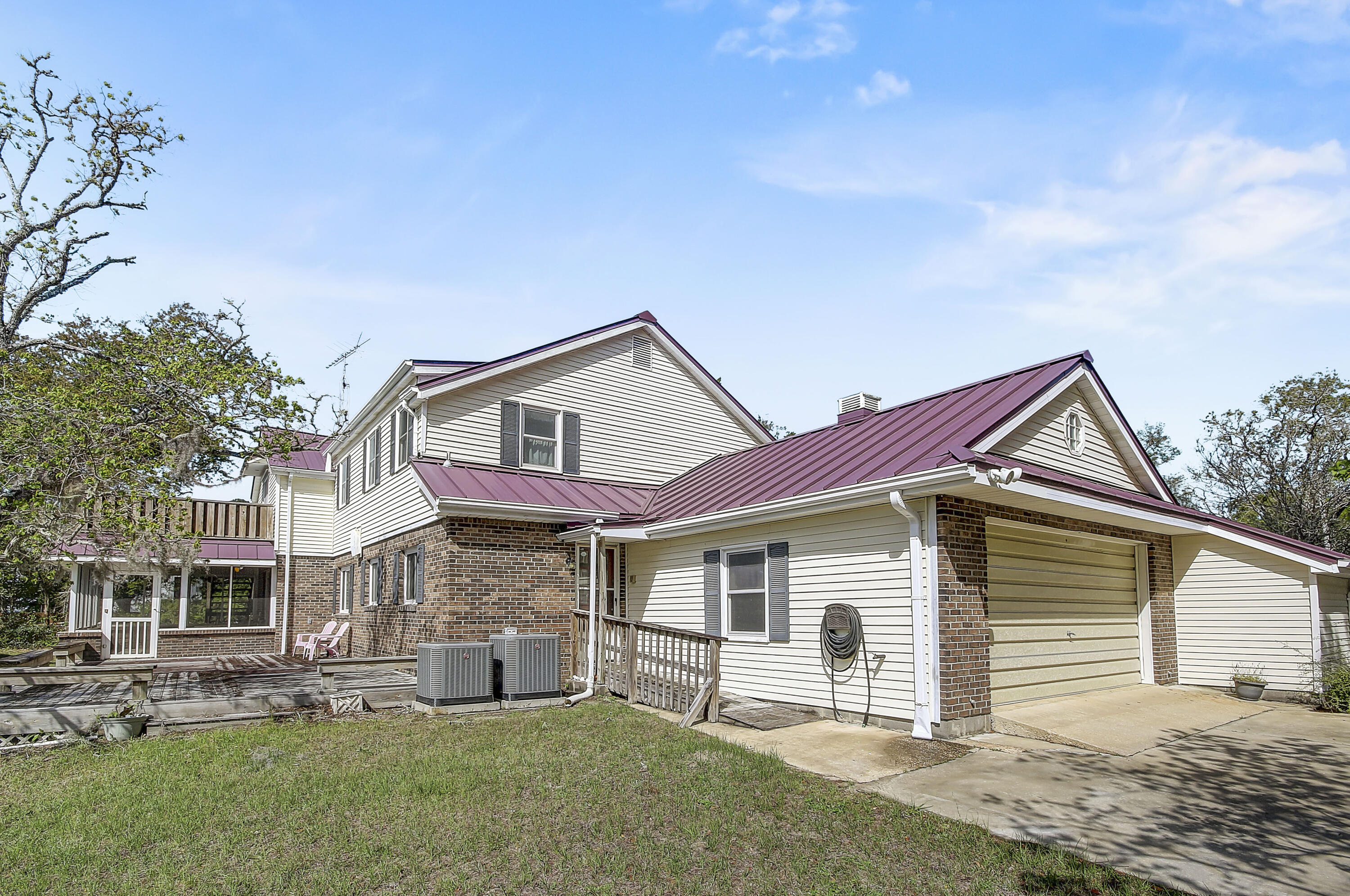 287 Red Barn Road Freeport, FL 32439 - Photo 41 of 47 BRKT0190_1_2_3_4_5_6