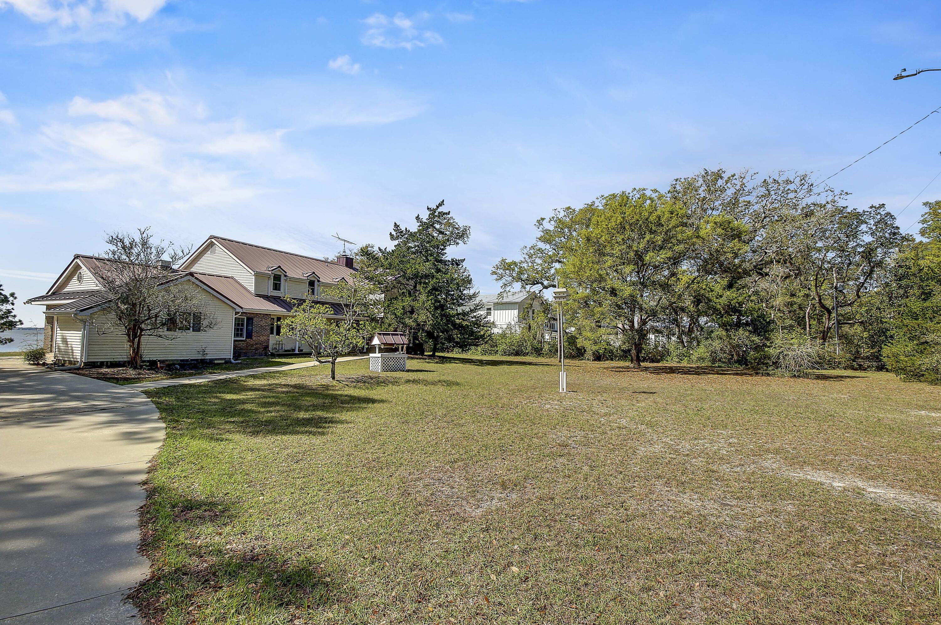 287 Red Barn Road Freeport, FL 32439 - Photo 43 of 47 BRKT0218_19_20_21_22_23_24
