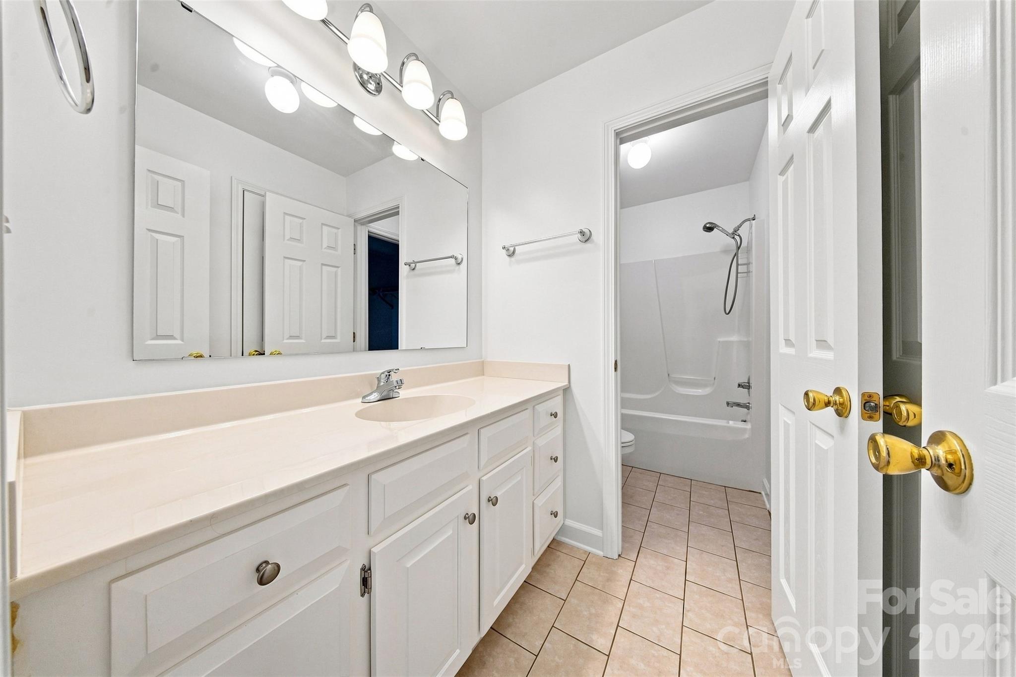 3707 Fieldhaven Court Maiden, NC 28650 - Photo 14 of 39 Gallery Image 14