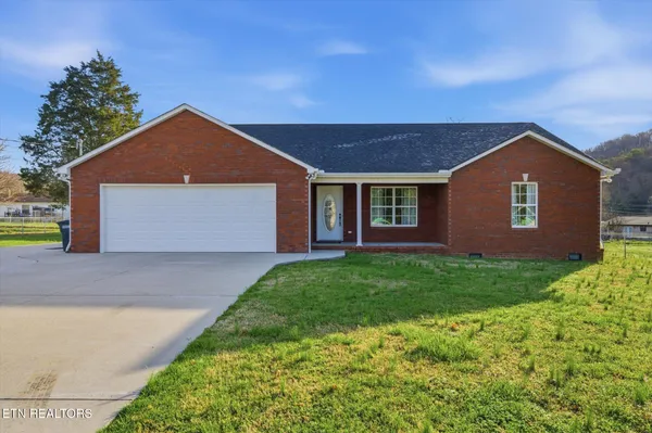 $399,900 | 108 Oakwood Drive, Maynardville, TN 37807