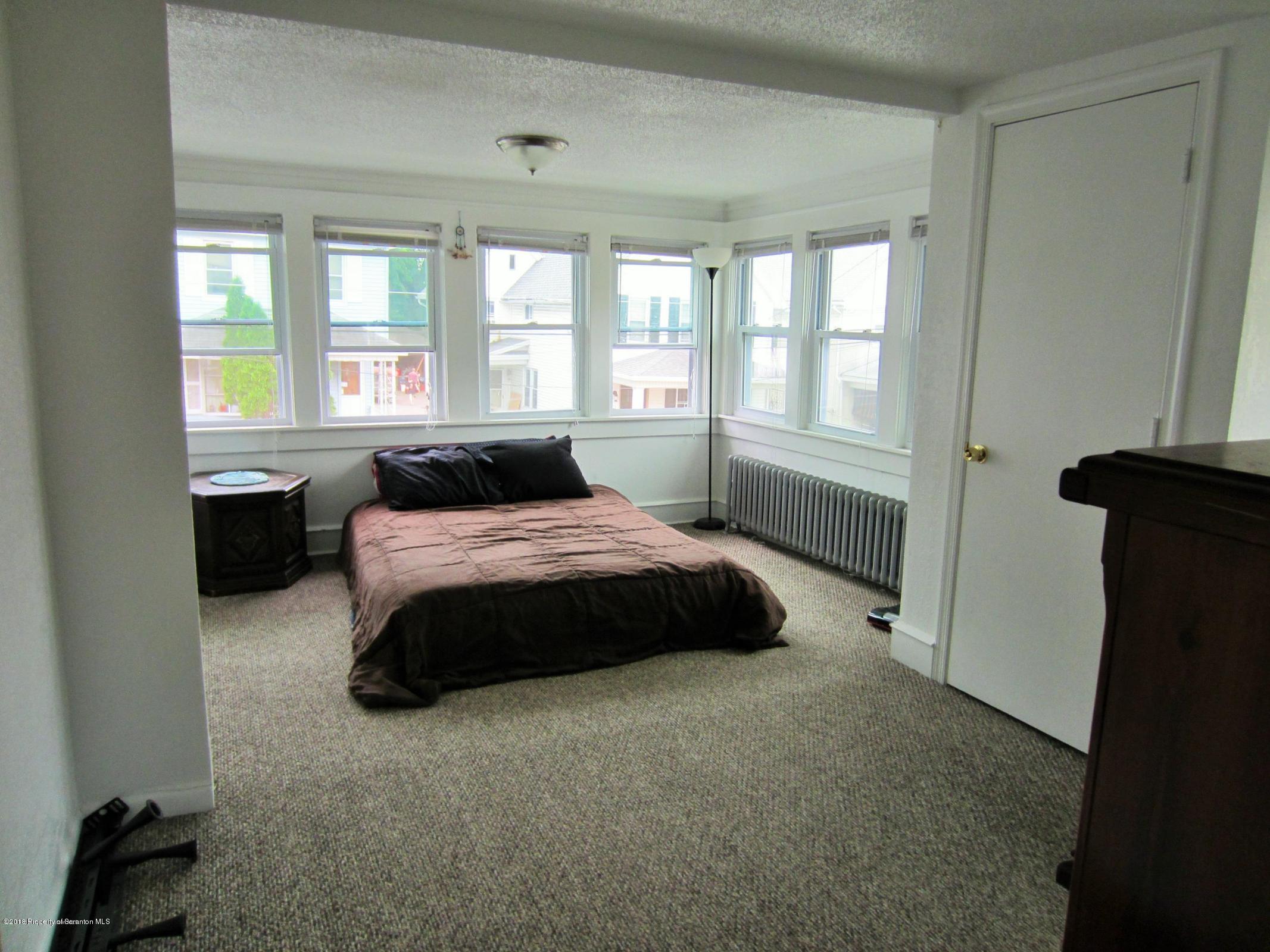 2019 2021 Rigg Street Dunmore, PA 18512 - Photo 11 of 19