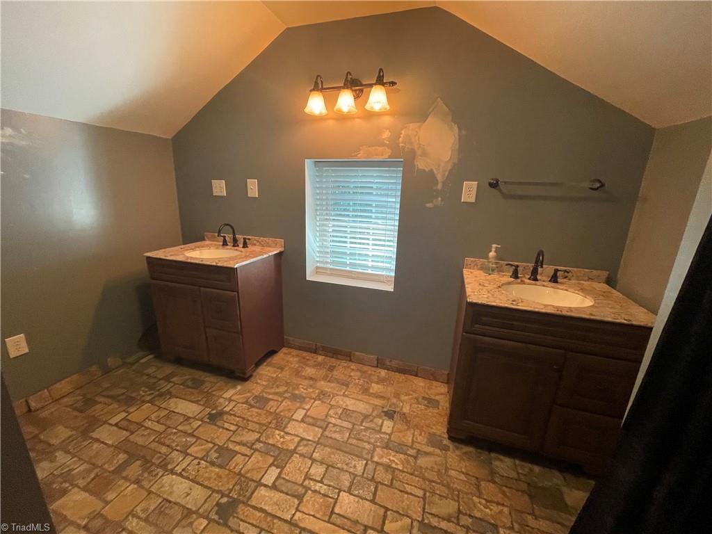 422 Roxboro Road Haw River, NC 27258 - Photo 37 of 39 Gallery Image 37
