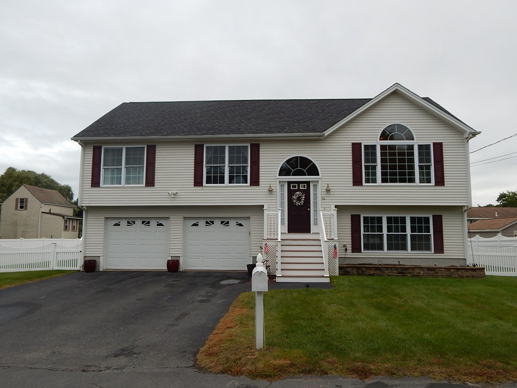 24 Frye Road Methuen, MA 01844 - Photo 3 of 30 Gallery Image 3