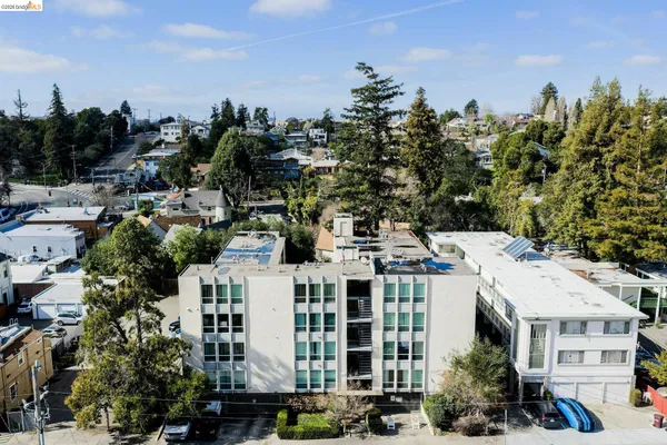 $6,250,000 | 3525 Dimond Avenue, Oakland, CA 94602