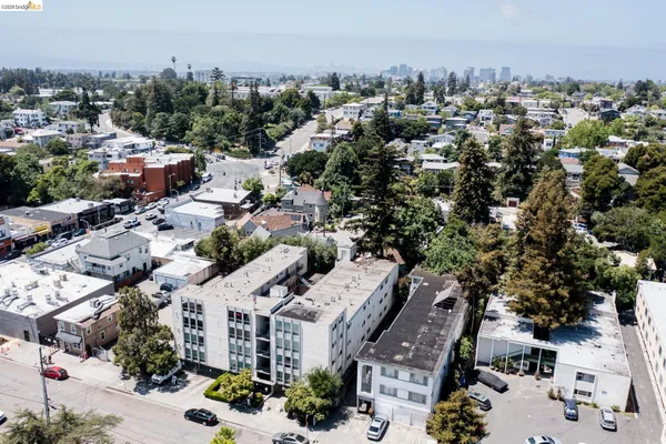 $6,250,000 | 3525 Dimond Avenue, Oakland, CA 94602