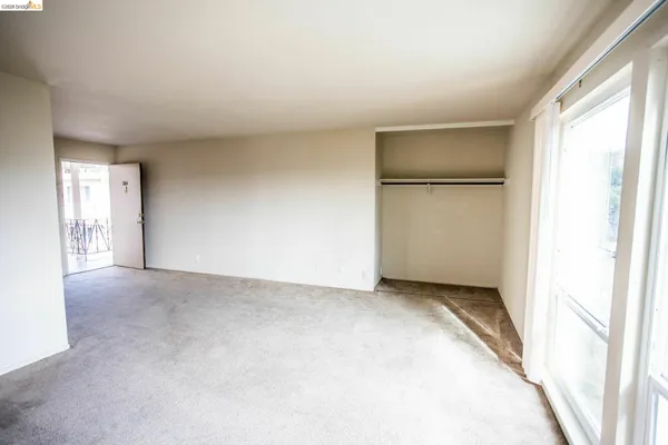 $6,250,000 | 3525 Dimond Avenue, Oakland, CA 94602