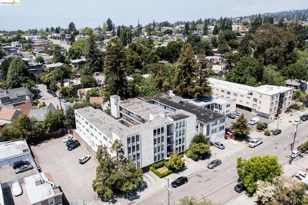 $6,250,000 | 3525 Dimond Avenue, Oakland, CA 94602