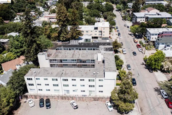 $6,250,000 | 3525 Dimond Avenue, Oakland, CA 94602