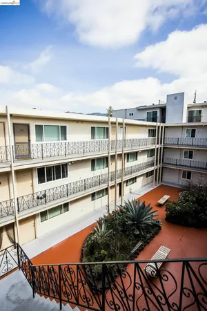 $6,250,000 | 3525 Dimond Avenue, Oakland, CA 94602