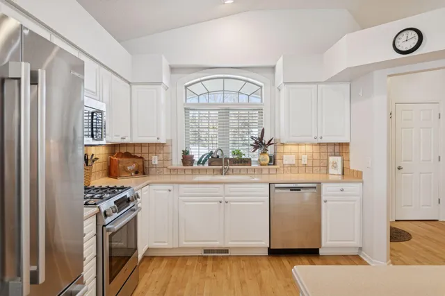 $549,900 | 14035 45th Avenue North, Plymouth, MN 55446