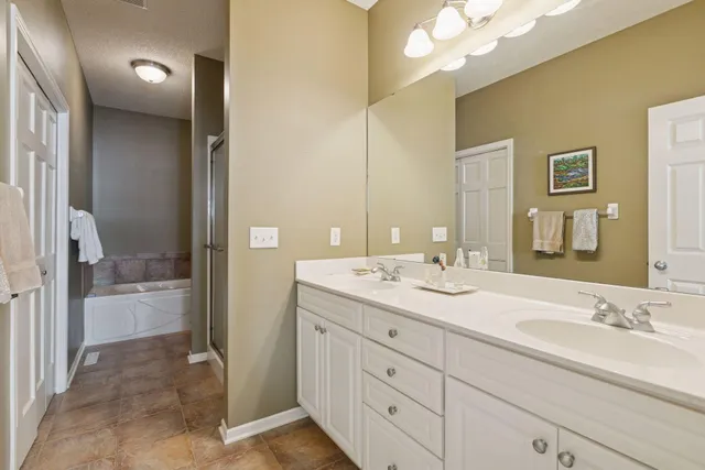 $549,900 | 14035 45th Avenue North, Plymouth, MN 55446