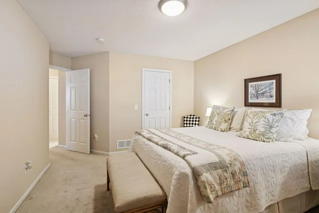 $549,900 | 14035 45th Avenue North, Plymouth, MN 55446