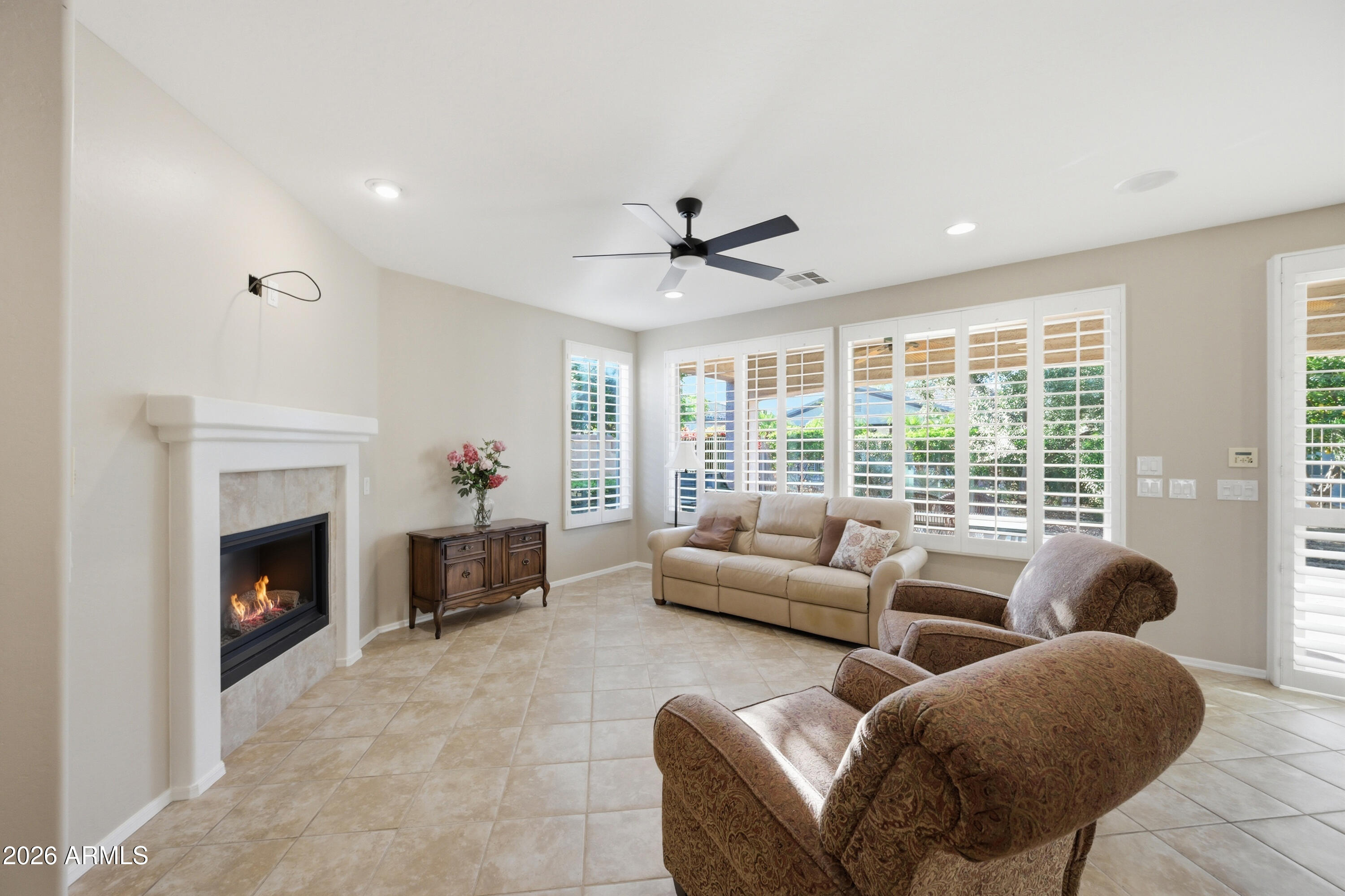 4127 East Narrowleaf Drive Gilbert, AZ 85298 - Photo 4 of 32 13_018_dsc_3654_with_fire