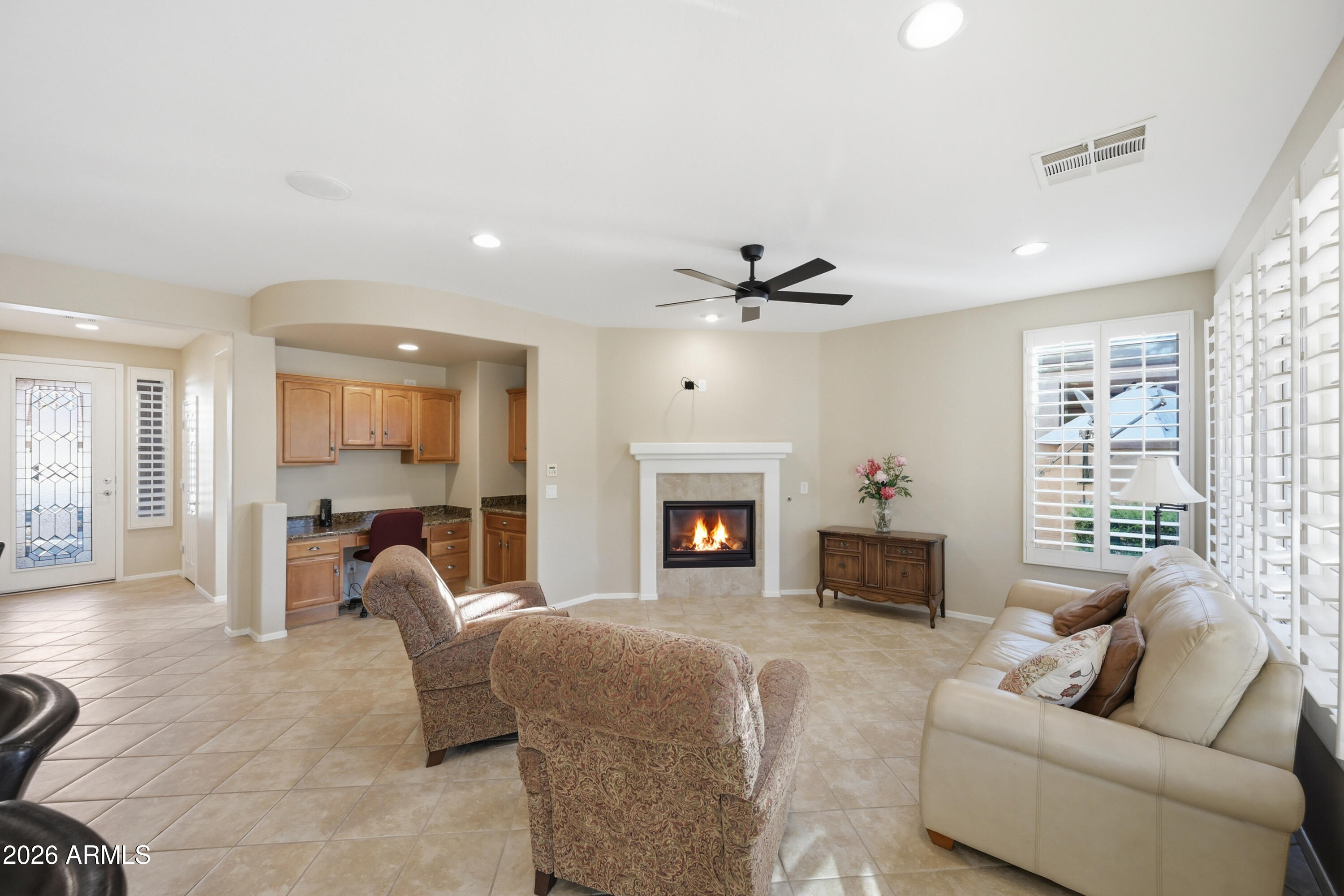 4127 East Narrowleaf Drive Gilbert, AZ 85298 - Photo 5 of 32 12_017_dsc_3649_with_fire