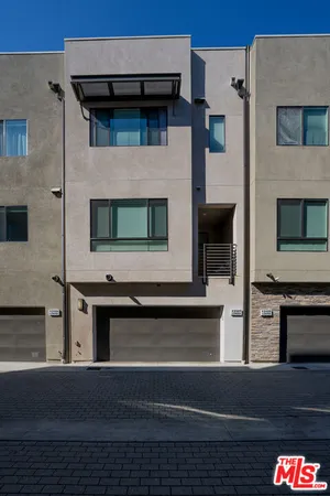 $5,500 | 13107 West Lumina Way, Van Nuys, CA 91401