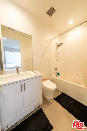 $5,500 | 13107 West Lumina Way, Van Nuys, CA 91401