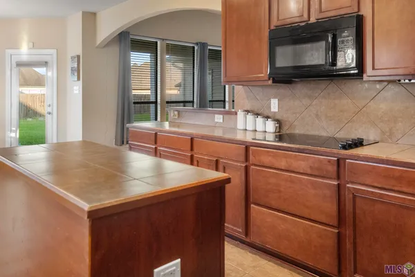 $310,000 | 41220 Colonial Drive, Sorrento, LA 70778