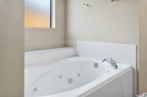 $310,000 | 41220 Colonial Drive, Sorrento, LA 70778