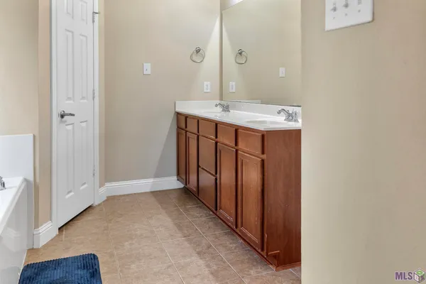 $310,000 | 41220 Colonial Drive, Sorrento, LA 70778