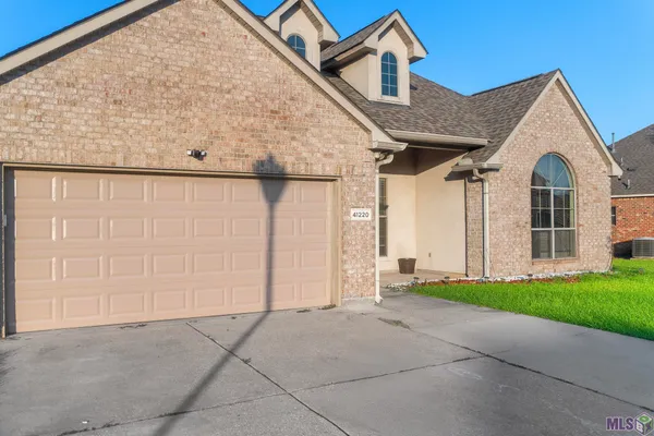 $310,000 | 41220 Colonial Drive, Sorrento, LA 70778