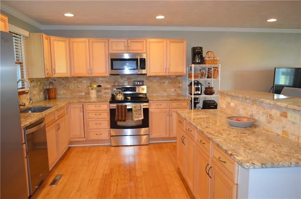 3438 Colonial Drive Springfield, OH 45504 - Photo 10 of 45
