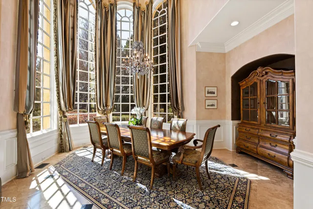 a view of a workspace with furniture