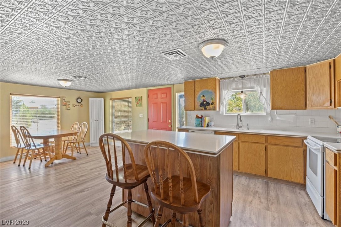 2250 West Simkins Road Pahrump, NV 89060 - Photo 12 of 40 Gallery Image 12