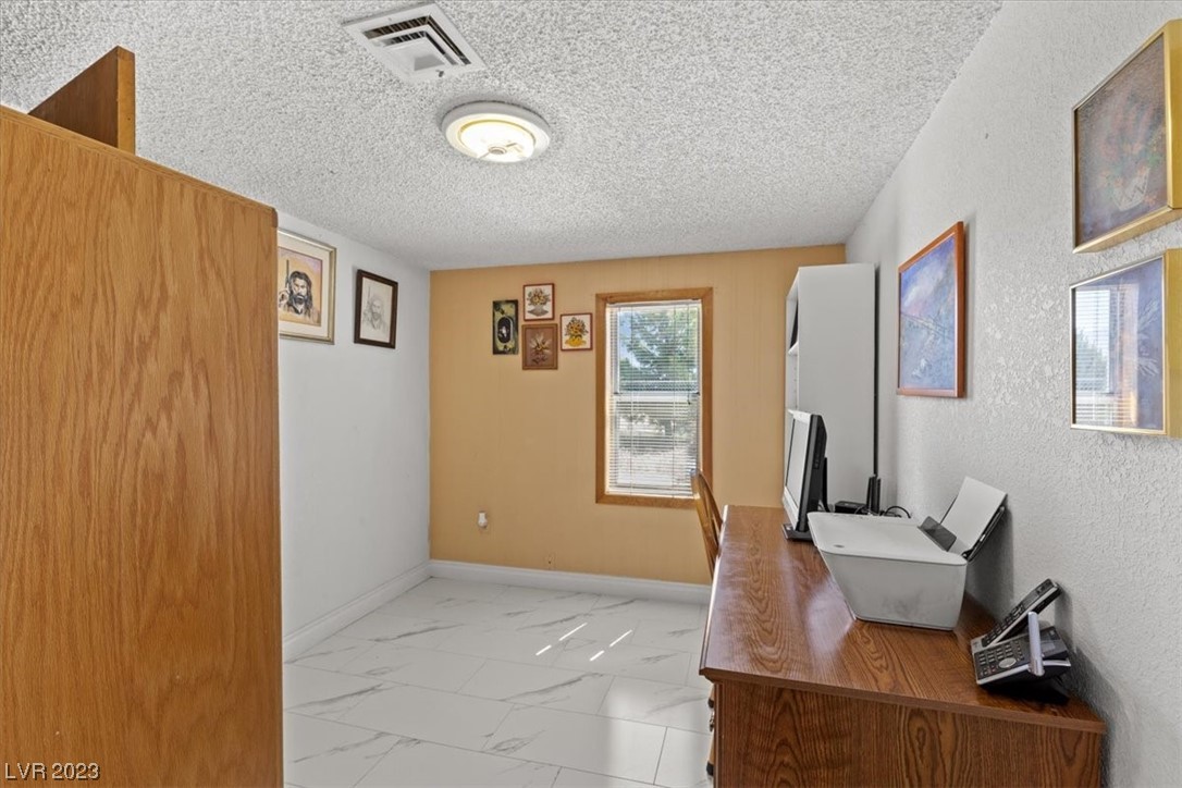 2250 West Simkins Road Pahrump, NV 89060 - Photo 17 of 40 Gallery Image 17