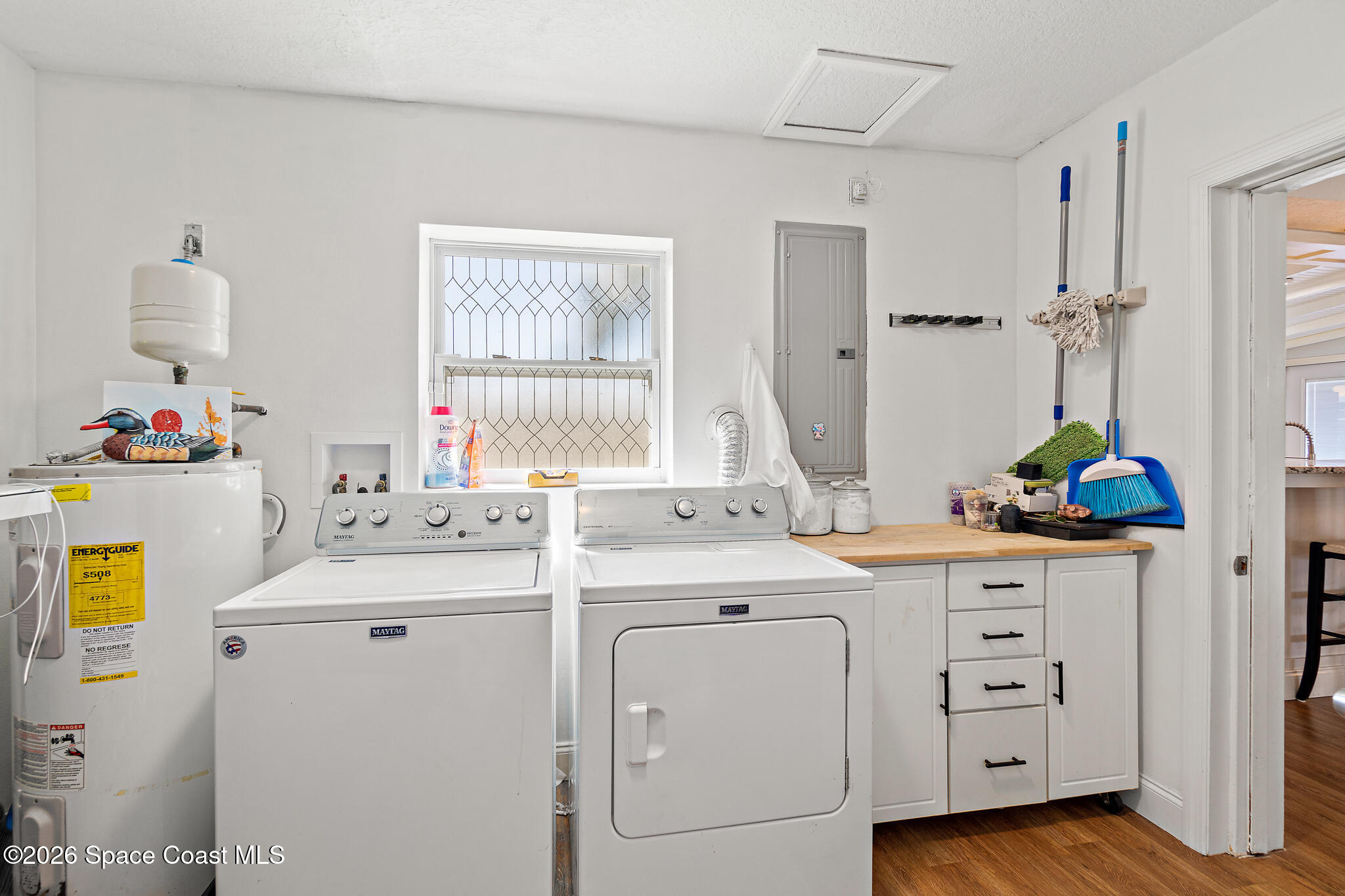 740 Java Road Cocoa Beach, FL 32931 - Photo 26 of 40 a view of counter space and window