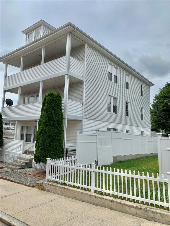 18 Winthrop Street, Unit 3 Woonsocket, RI 02895 - Photo 20 of 20