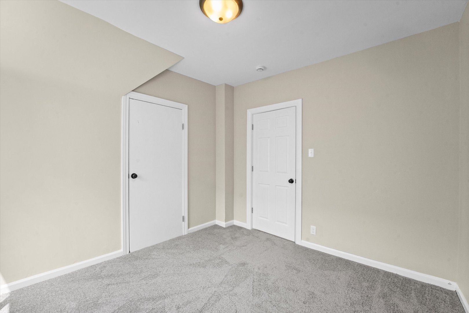 7224 South Union Avenue Chicago, IL 60621 - Photo 23 of 43 a view of an empty room