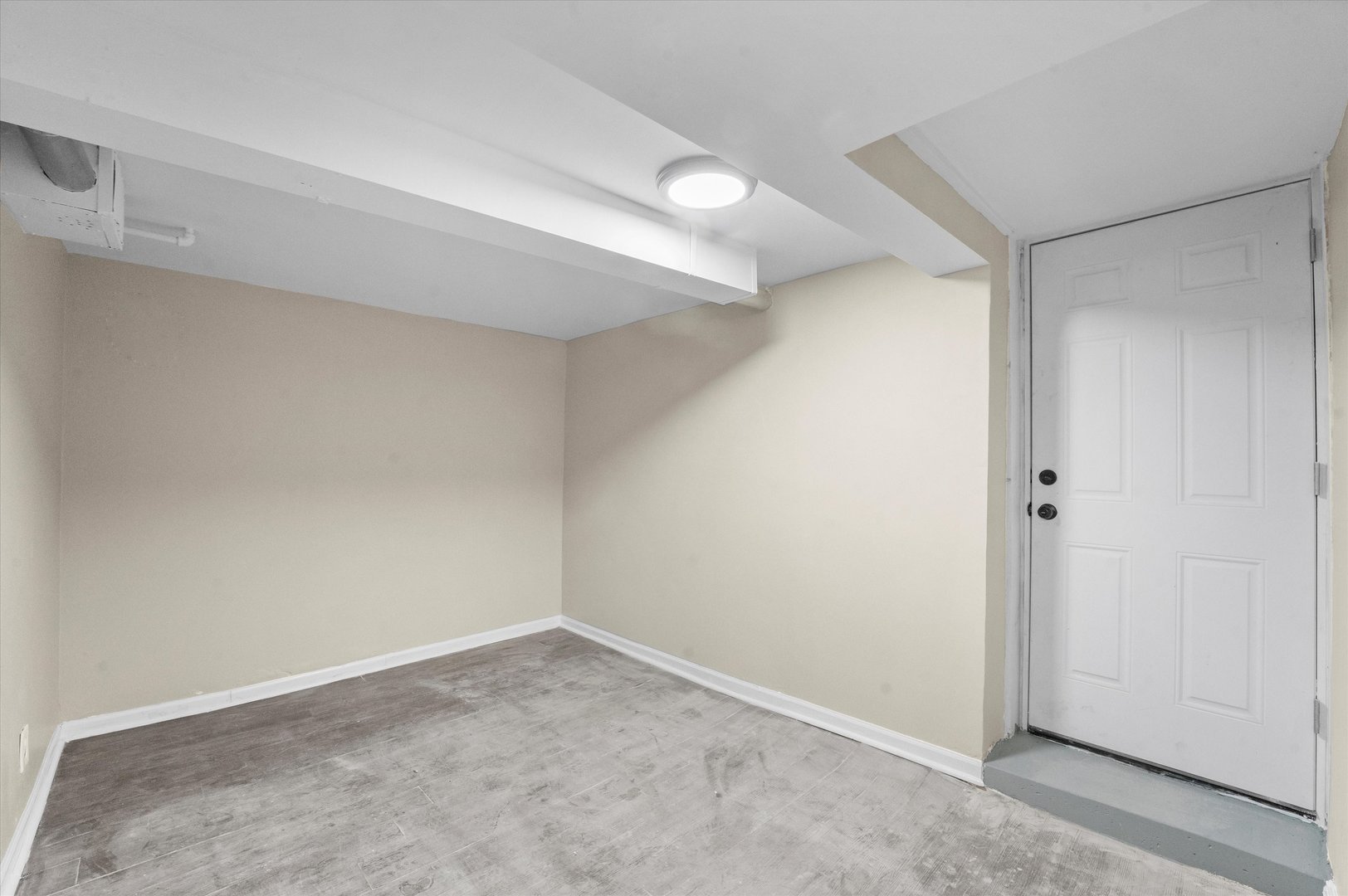 7224 South Union Avenue Chicago, IL 60621 - Photo 31 of 43 a view of an empty room