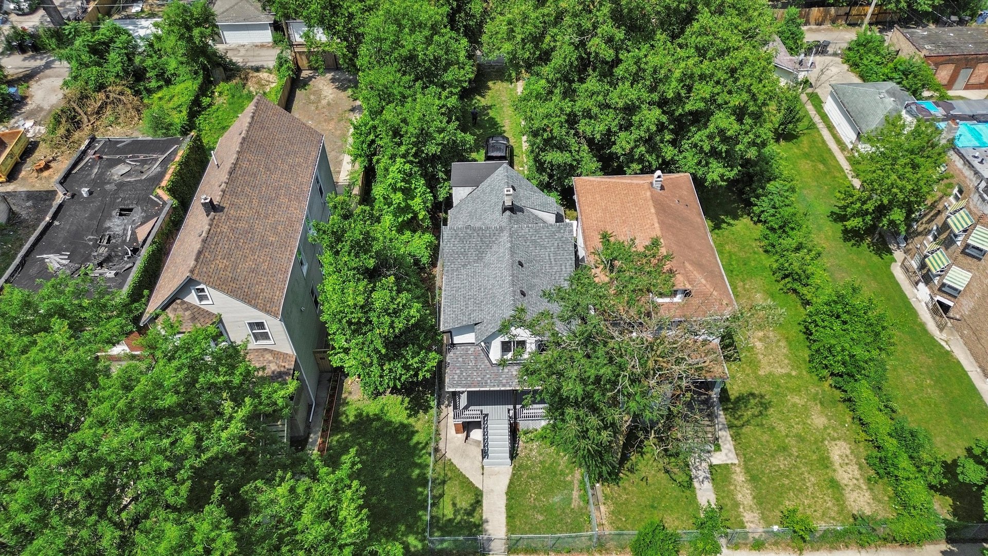 7224 South Union Avenue Chicago, IL 60621 - Photo 43 of 43 an aerial view of house with yard