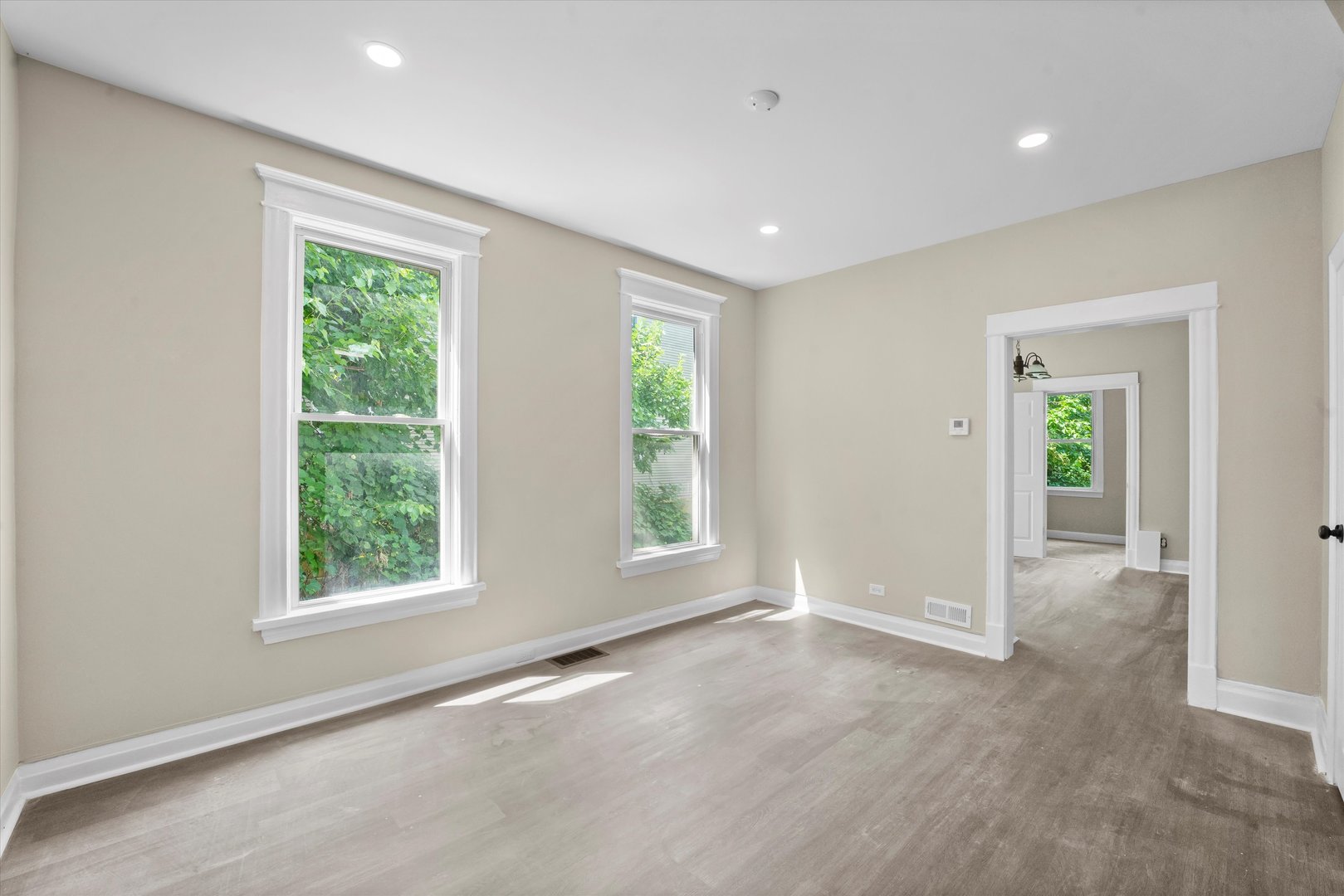 7224 South Union Avenue Chicago, IL 60621 - Photo 10 of 43 an empty room with windows and closet
