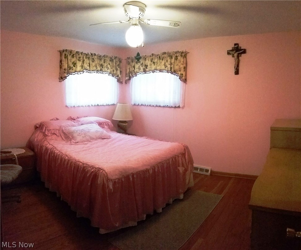 6410 Monmouth Road Parma, OH 44129 - Photo 9 of 14