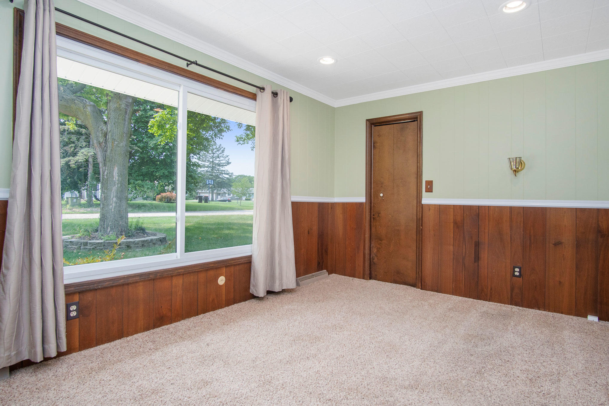 1401 Ridgewood Drive Jenison, MI 49428 - Photo 15 of 36 DSC09467