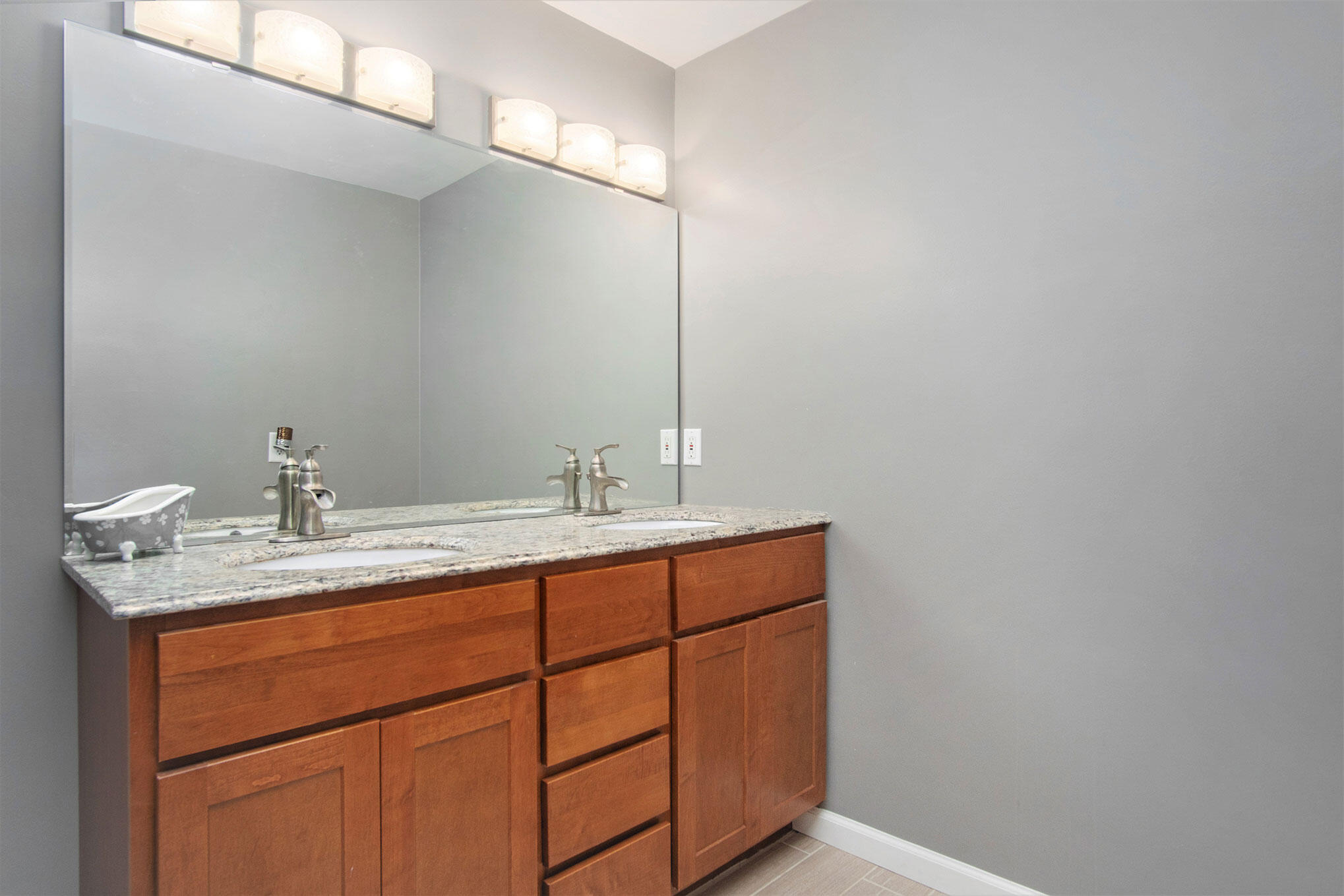 1401 Ridgewood Drive Jenison, MI 49428 - Photo 19 of 36 DSC09511