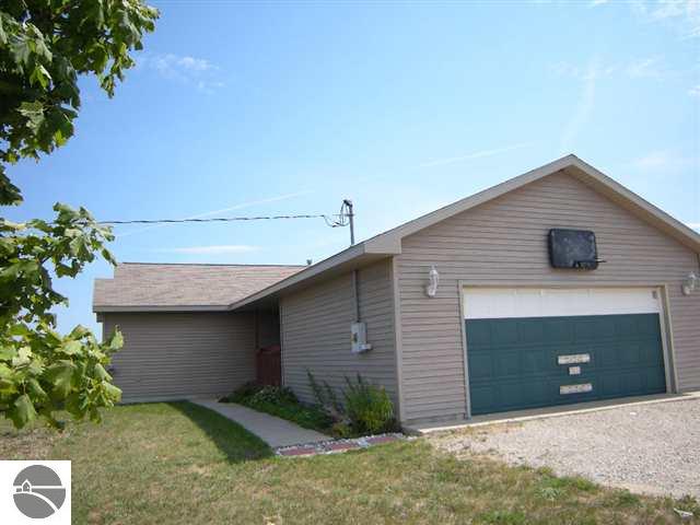 8299 Kingsley Road Kingsley, MI 49649 - Photo 2 of 22 1739212-1.JPG