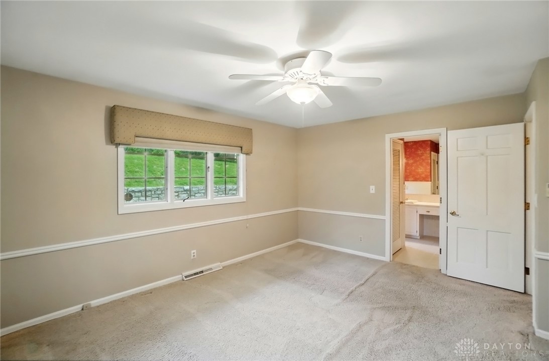 3483 Westbury Road Kettering, OH 45409 - Photo 26 of 43 primary suite
