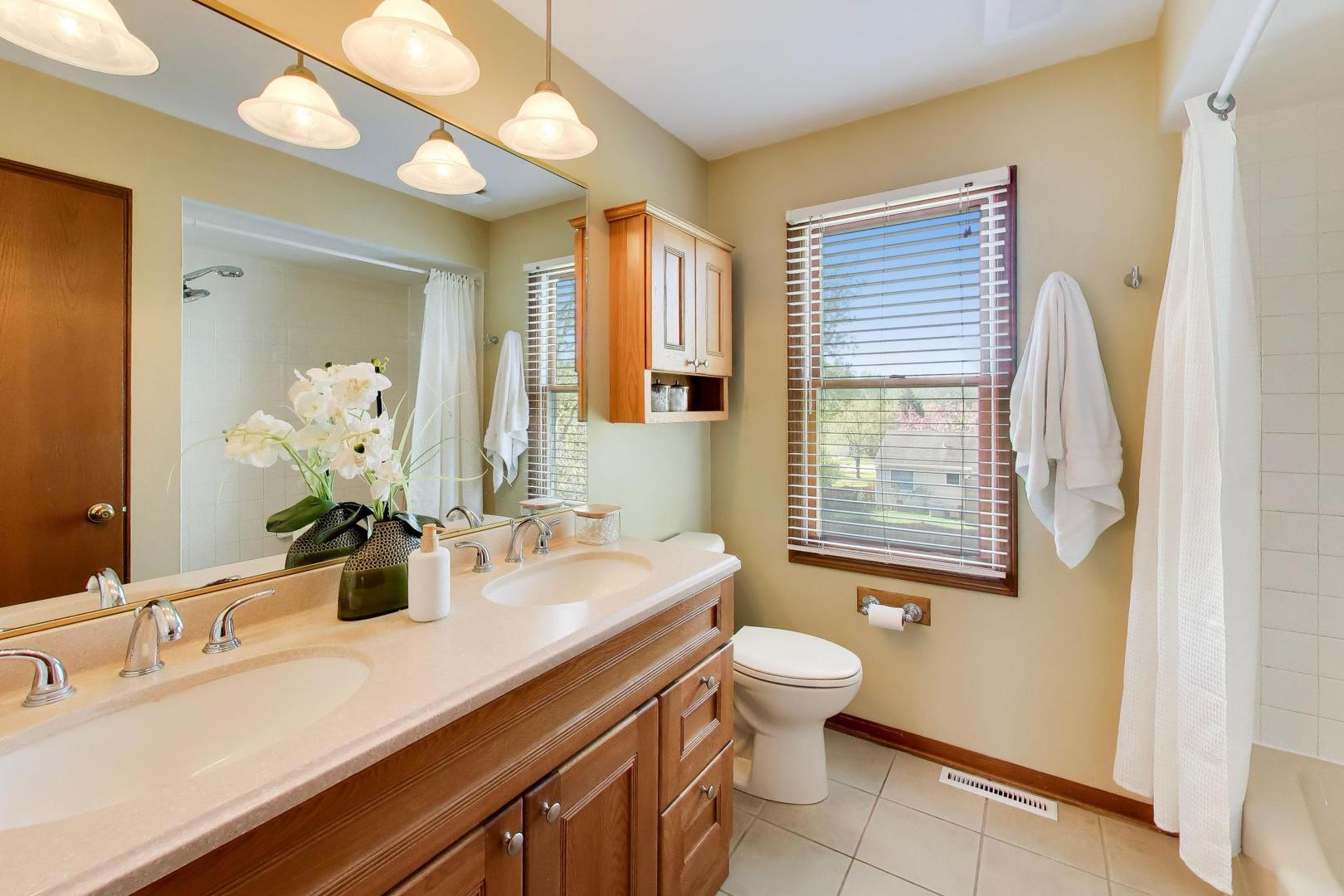 530 Cypress Bridge Road Lake Zurich, IL 60047 - Photo 32 of 44