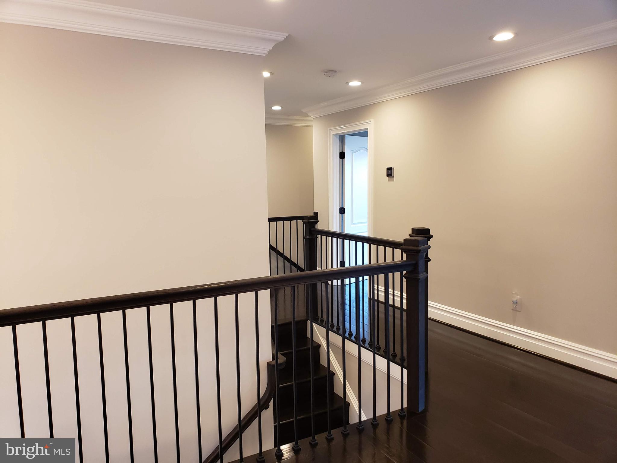 2009 Ridge Road Haymarket, VA 20169 - Photo 23 of 68 Upstairs hall