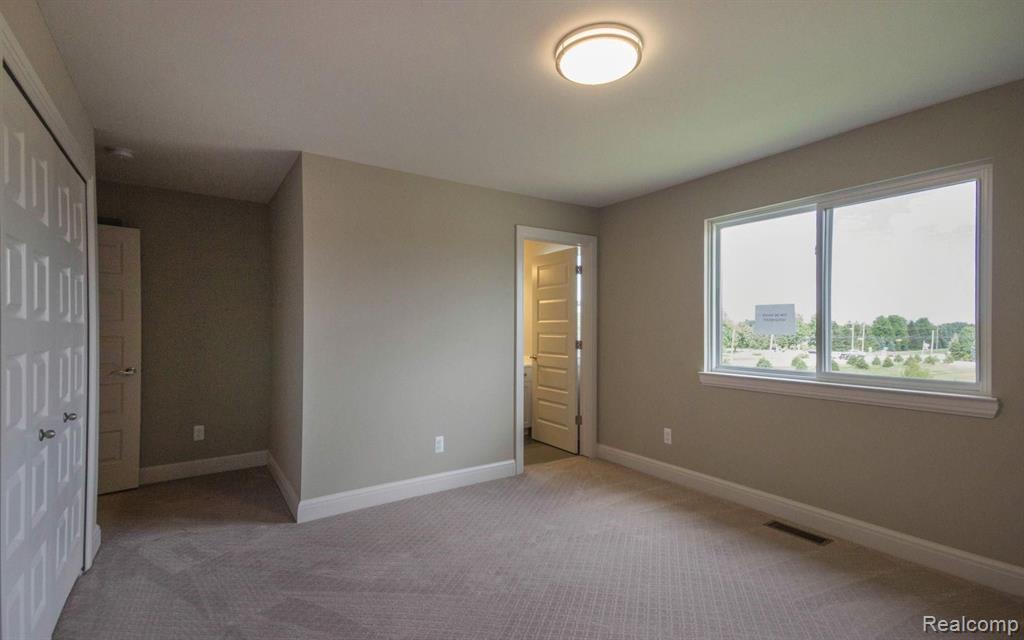 1705 Traceky Rochester, MI 48306 - Photo 38 of 39