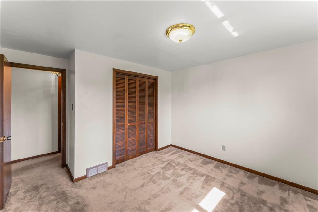 254 Walnut Street Houston, PA 15342 - Photo 20 of 29 an empty room with windows