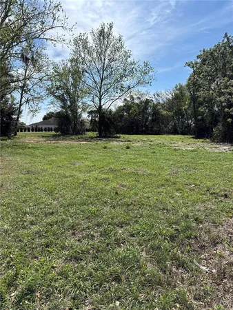 $250,000 | 15511 Highway 19, Groveland, FL 34736