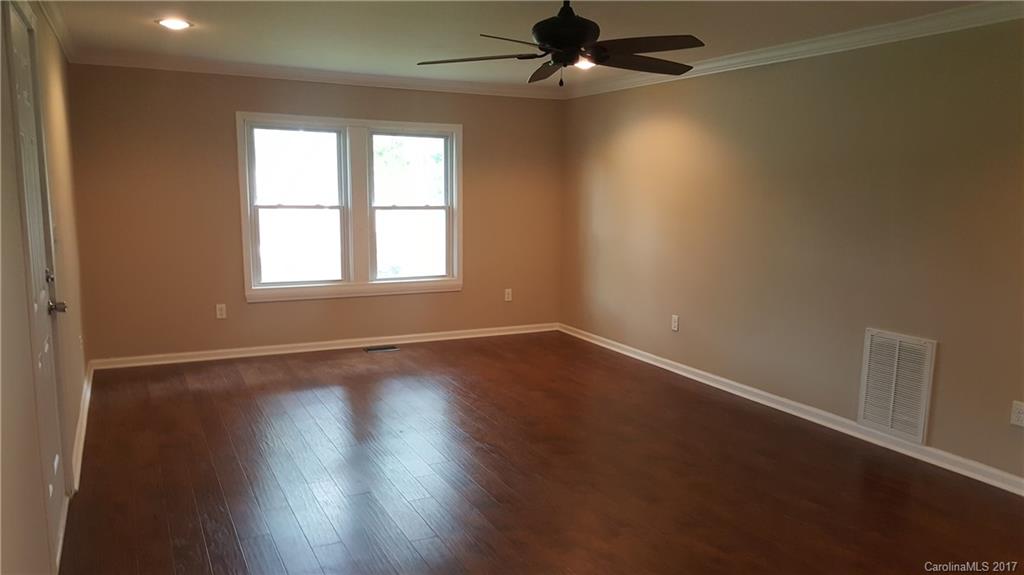 318 Turner Road Gastonia, NC 28056 - Photo 7 of 12 Gallery Image 7