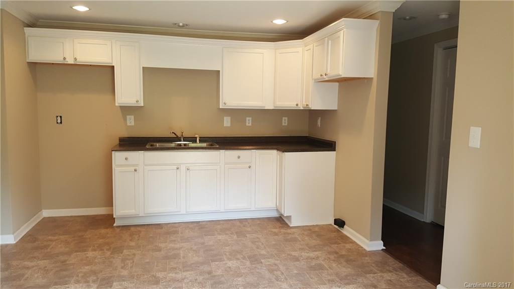 318 Turner Road Gastonia, NC 28056 - Photo 9 of 12 Gallery Image 9