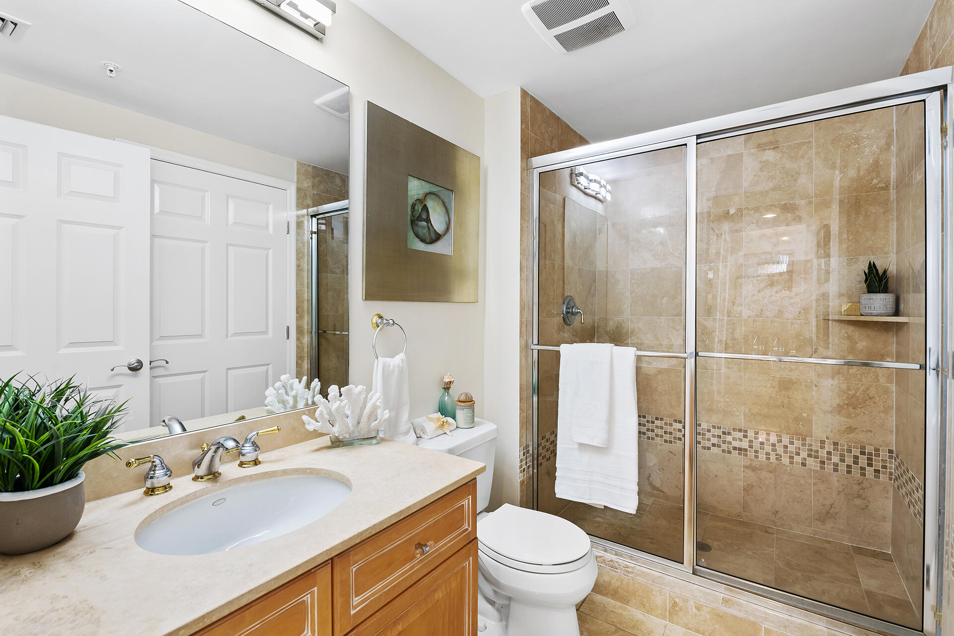 100 South Birch Road, Unit 906 Fort Lauderdale, FL 33316 - Photo 32 of 46 DSC_4104