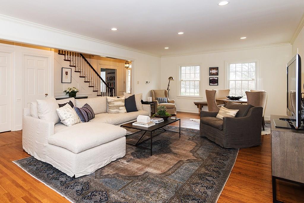 8115 Spring Mill Road Indianapolis, IN 46260 - Photo 12 of 20 Gallery Image 12