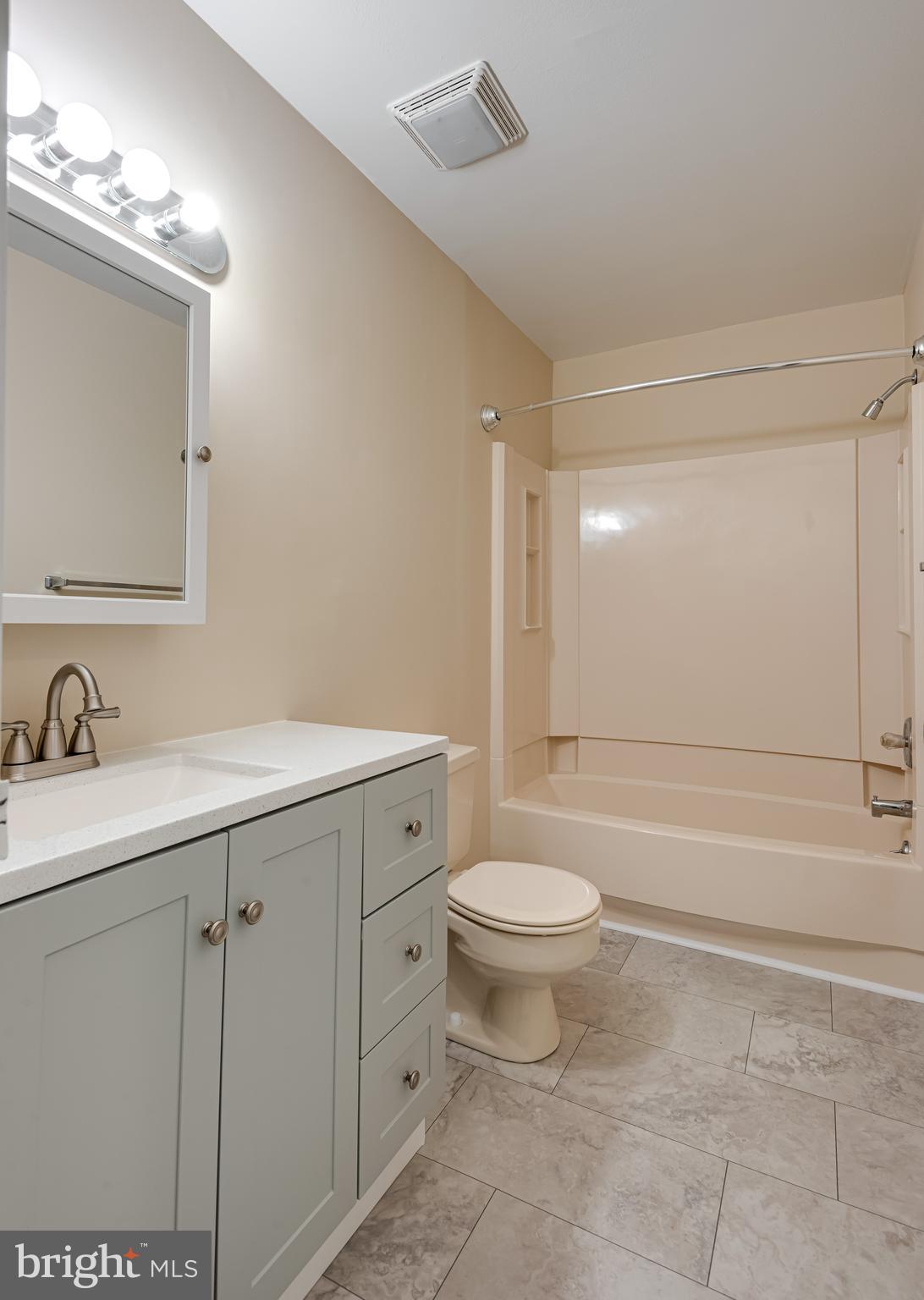 1606 Raintree Lane, Unit 1606 Malvern, PA 19355 - Photo 24 of 34 Hall Bath with Tub-Shower