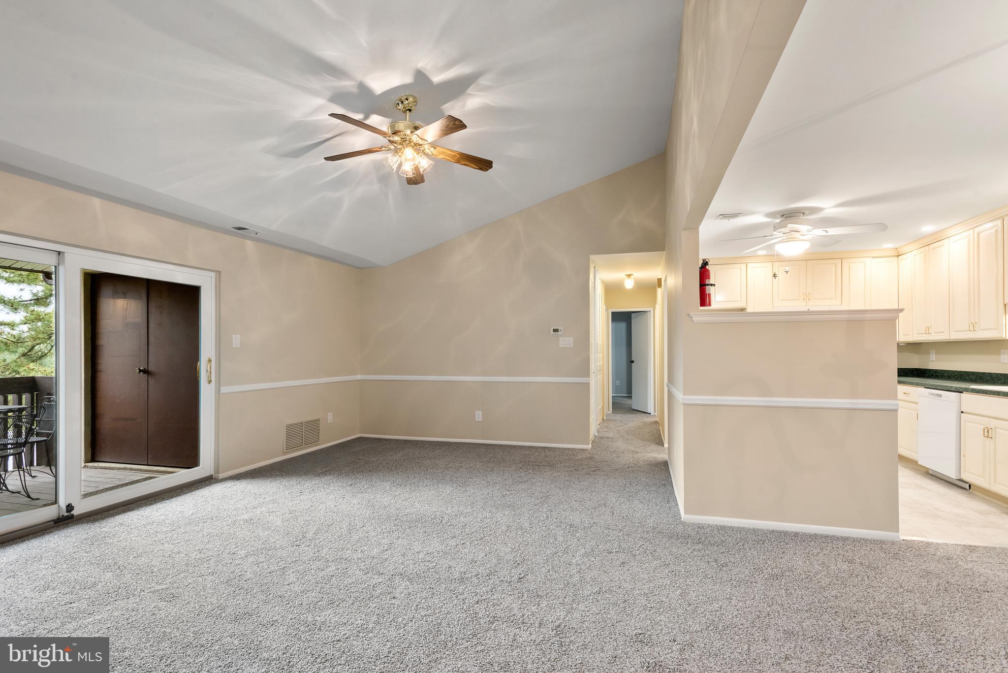 1606 Raintree Lane, Unit 1606 Malvern, PA 19355 - Photo 6 of 34 Spacious Living Area